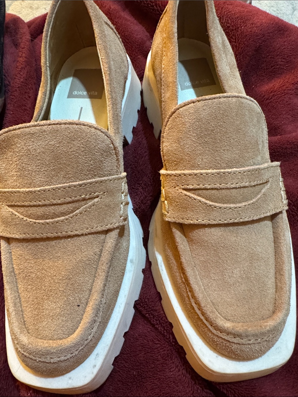 Dolce Vita woMen’s Tan Suede Loafer Sneakers